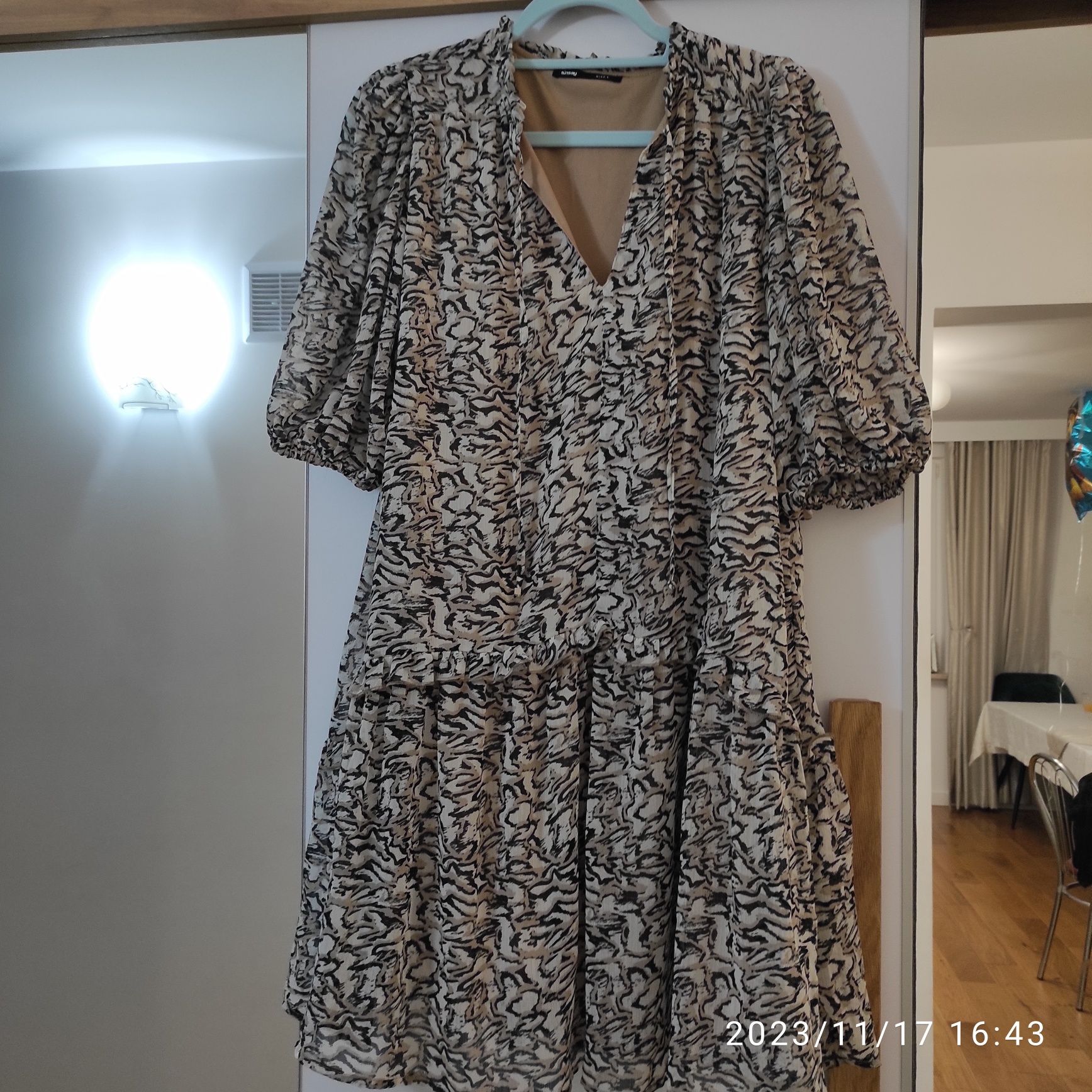Sukienka Sinsay 40 L