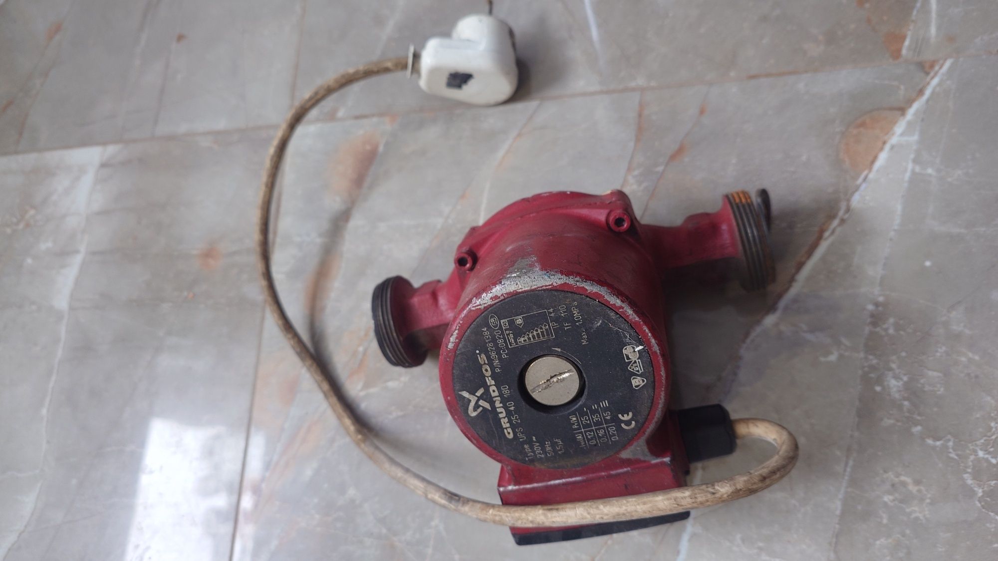 Pompa grundfos.  .