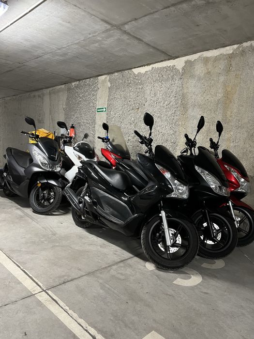 Wynajem skutera Honda PCX 125
