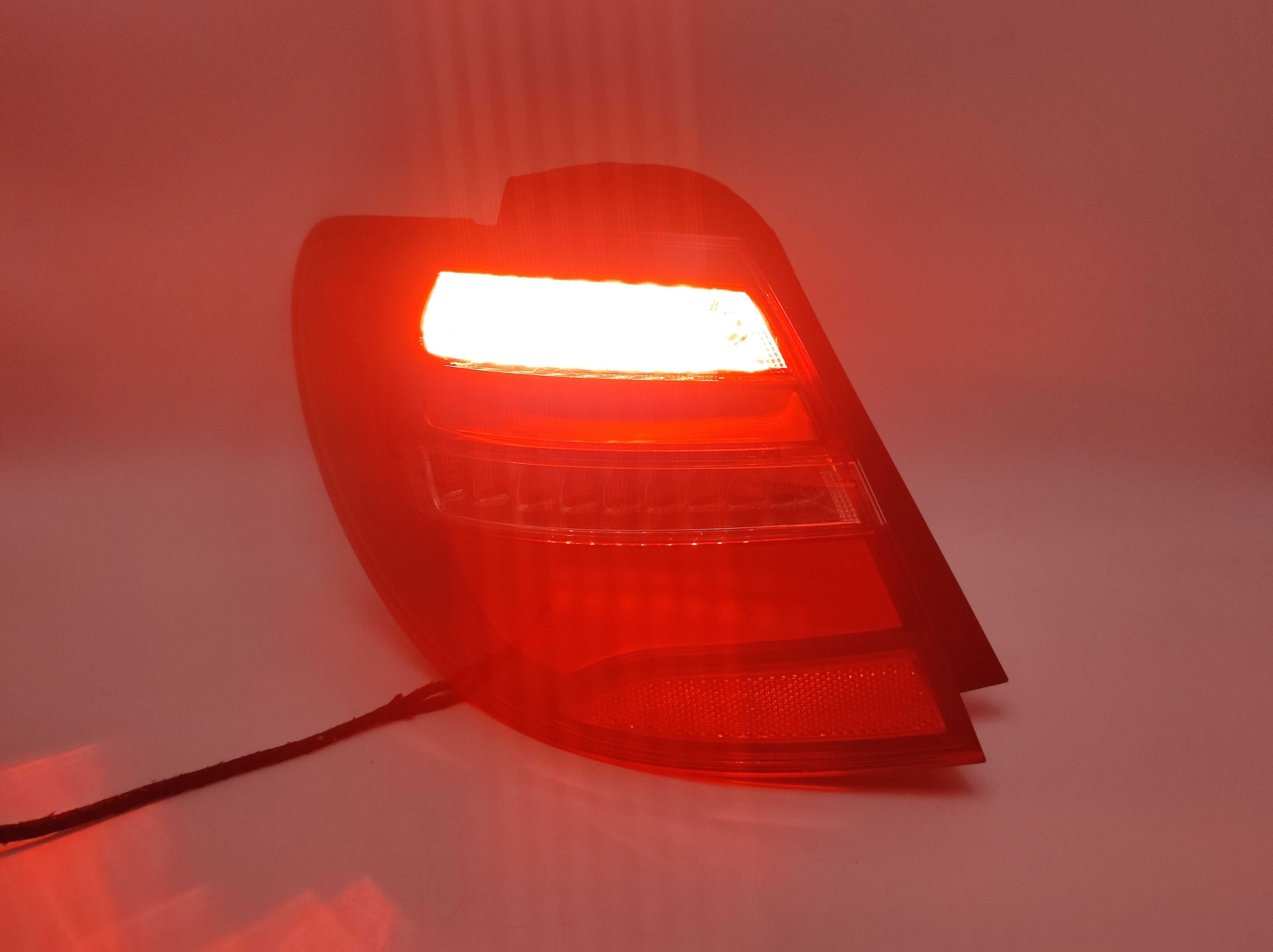 Mercedes B W246 Lift 14-18 Lampa Tylna Lewa Tył Lewy LED ORYGINAŁ EUR