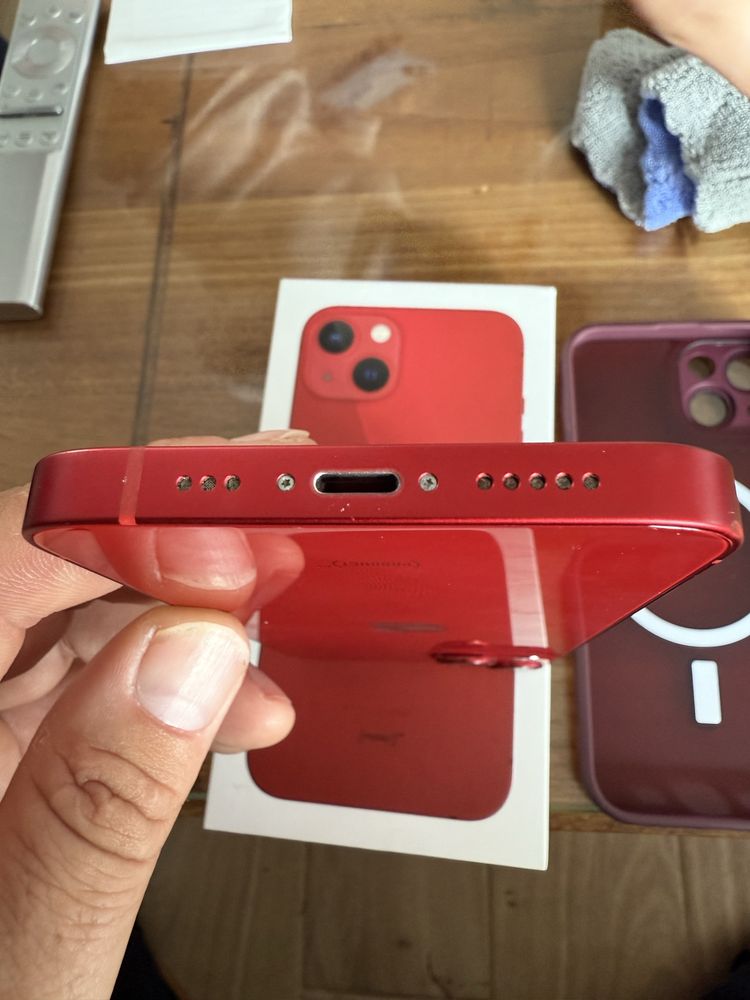 Iphone 13 z org pudelkiem+2 obudowy i 2 szkla hartowane