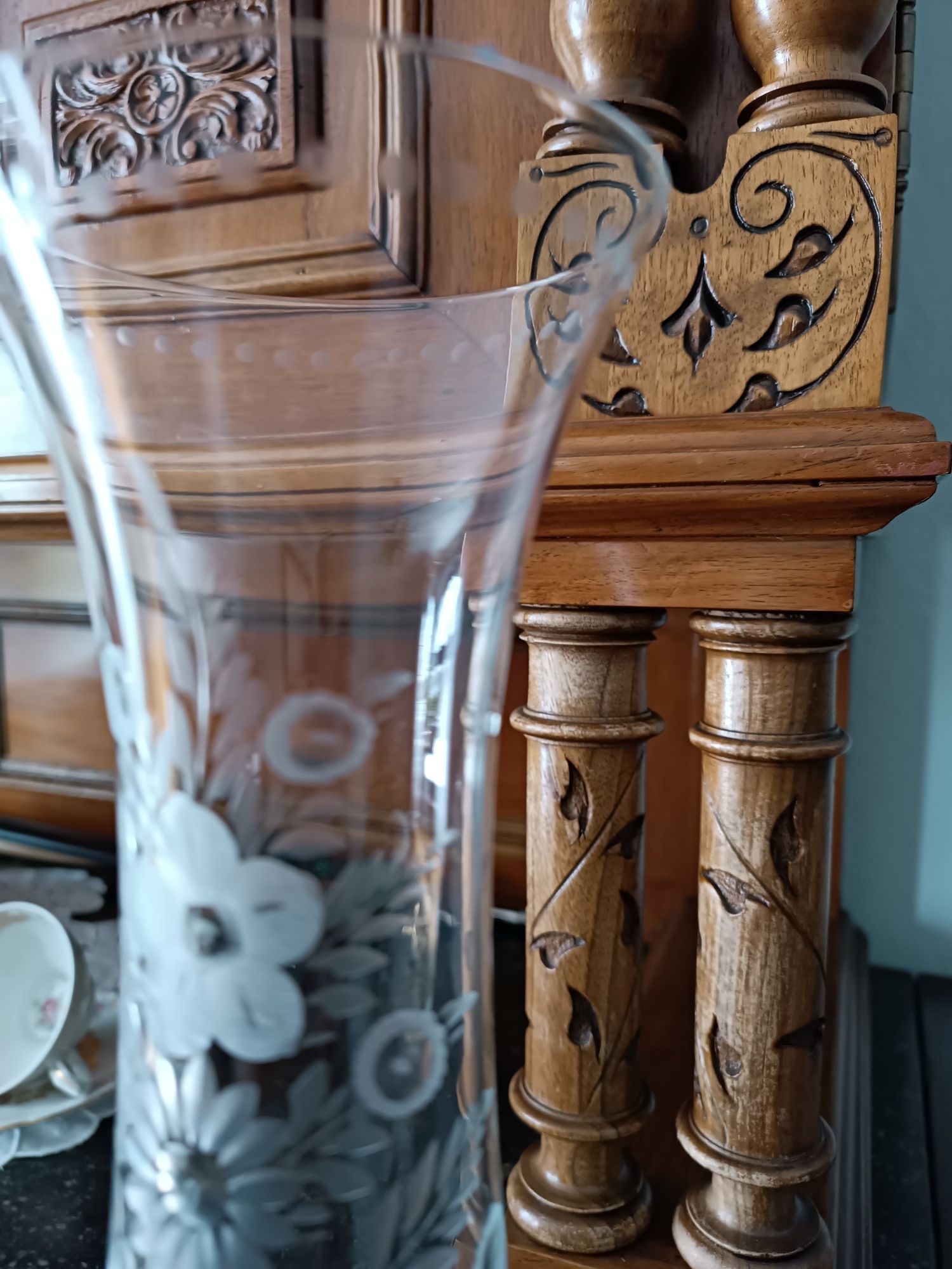 31 cm elegancki wazon w stylu Art Deco. Piękne stare szkło