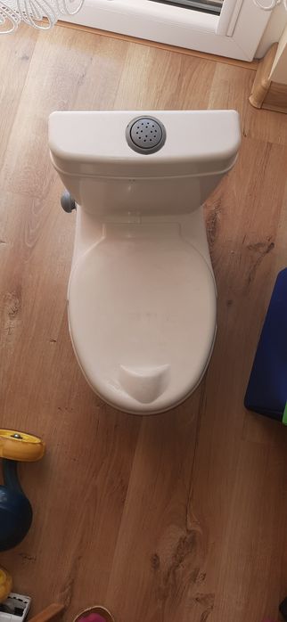 Nocnik w kształcie u ubikacji