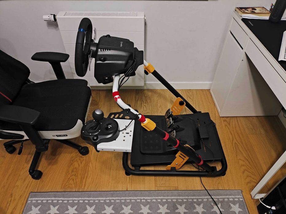 Zestaw kierownica Logitech G29, logitech driving force shifter, stojak