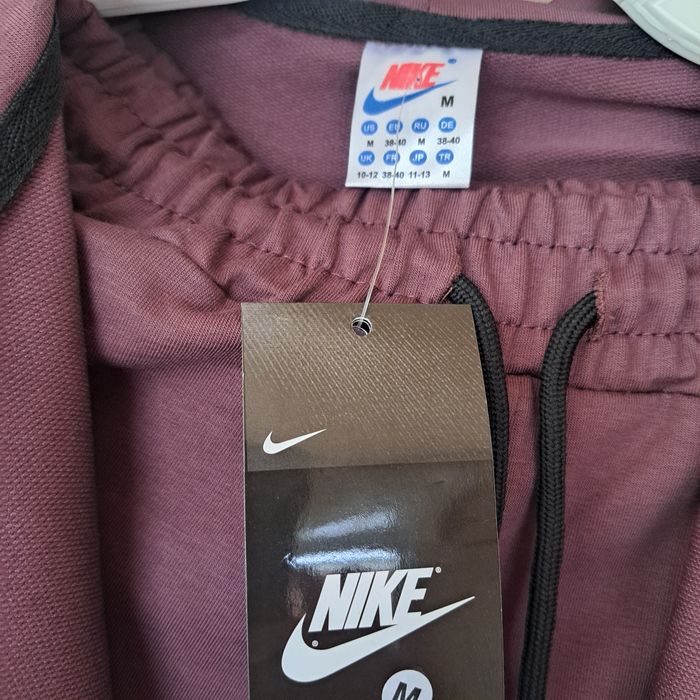 Komplet dresowy Nike,Nowy