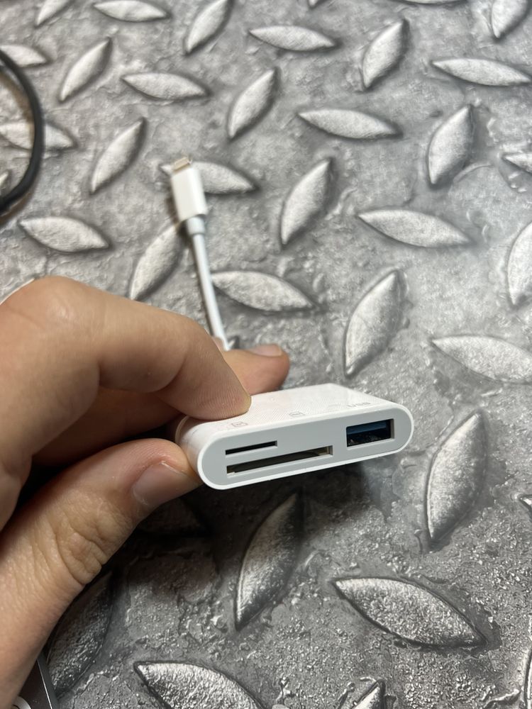USB micros sd to  lighting card reader for iPhone