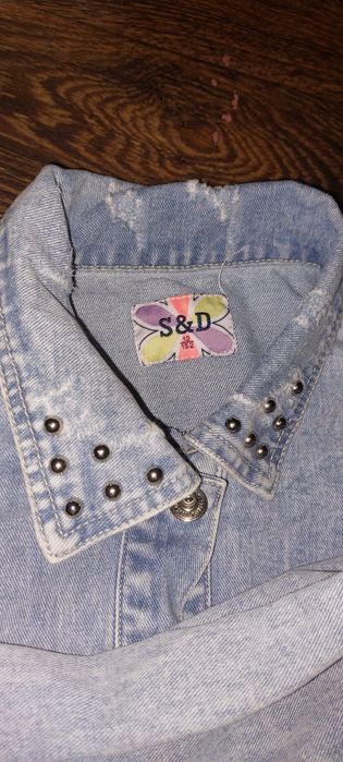 Джинсова курточка для дівчинки.