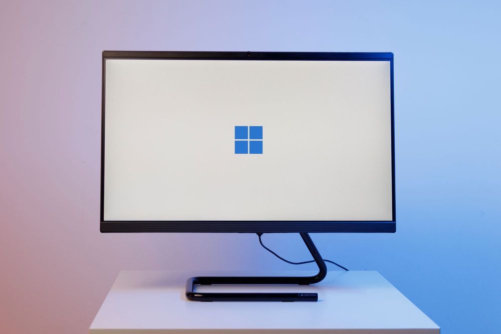 Lenovo IdeaCentre A340 | i5 • 16GB RAM • 1TB SSD • Windows 11