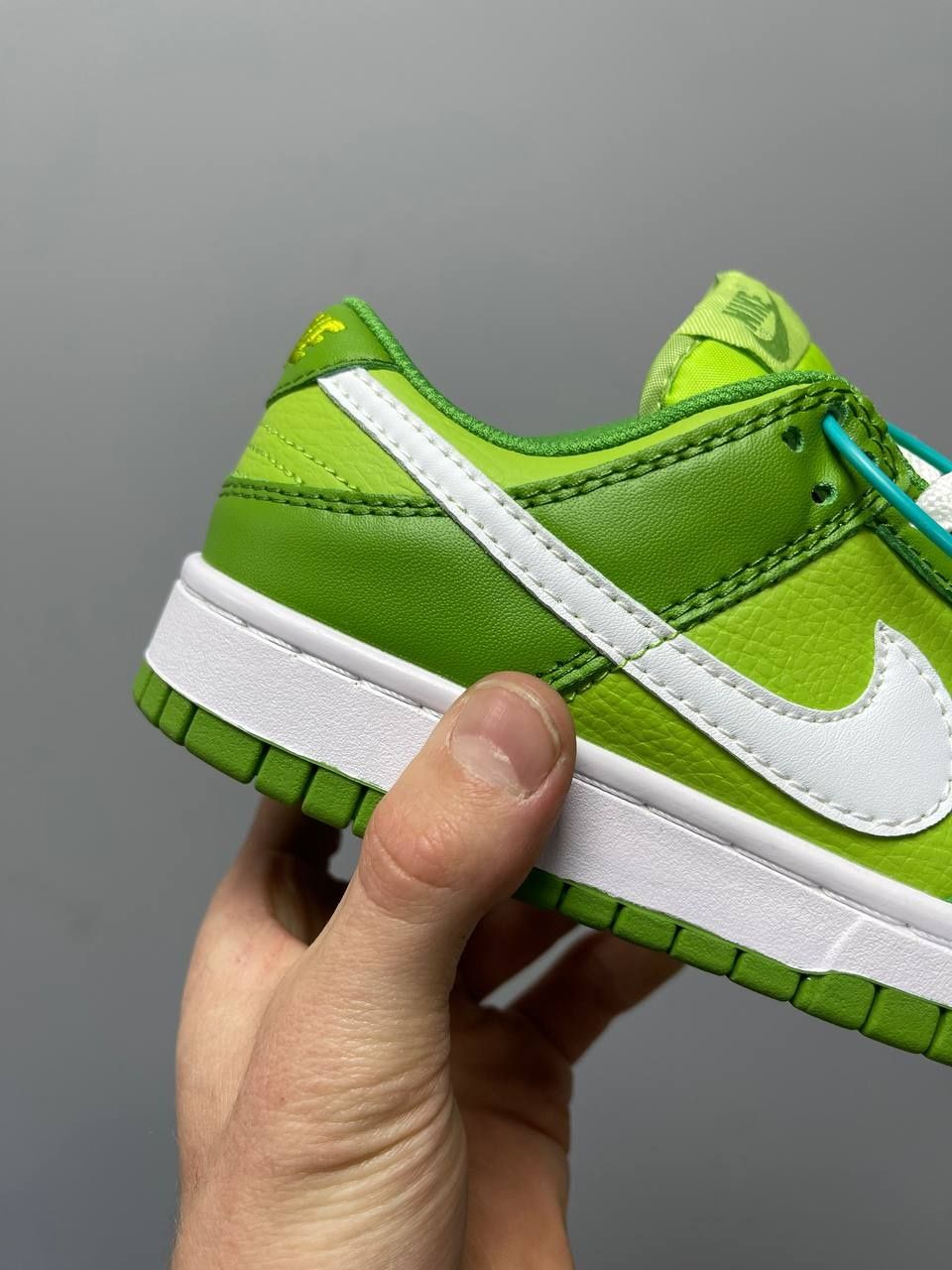 (унісекс) кросівки Nike SB Dunk Low Chrolophyll Green