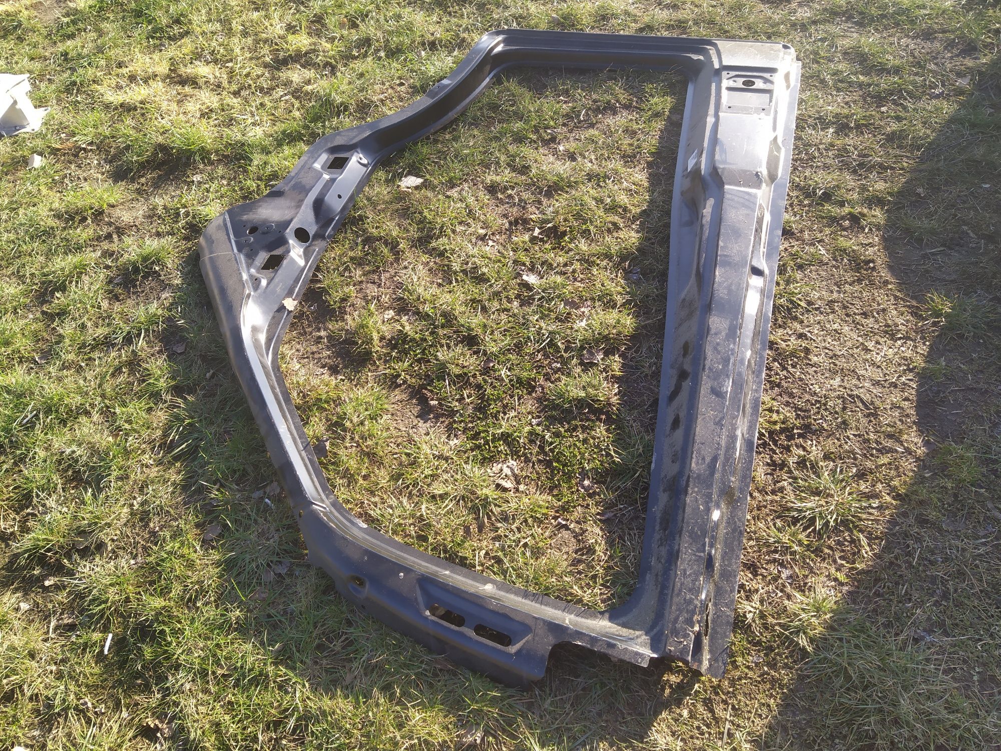 VW Crafter I 06-16 2E1 poszycie prawe słupka progu próg prawy blaszak