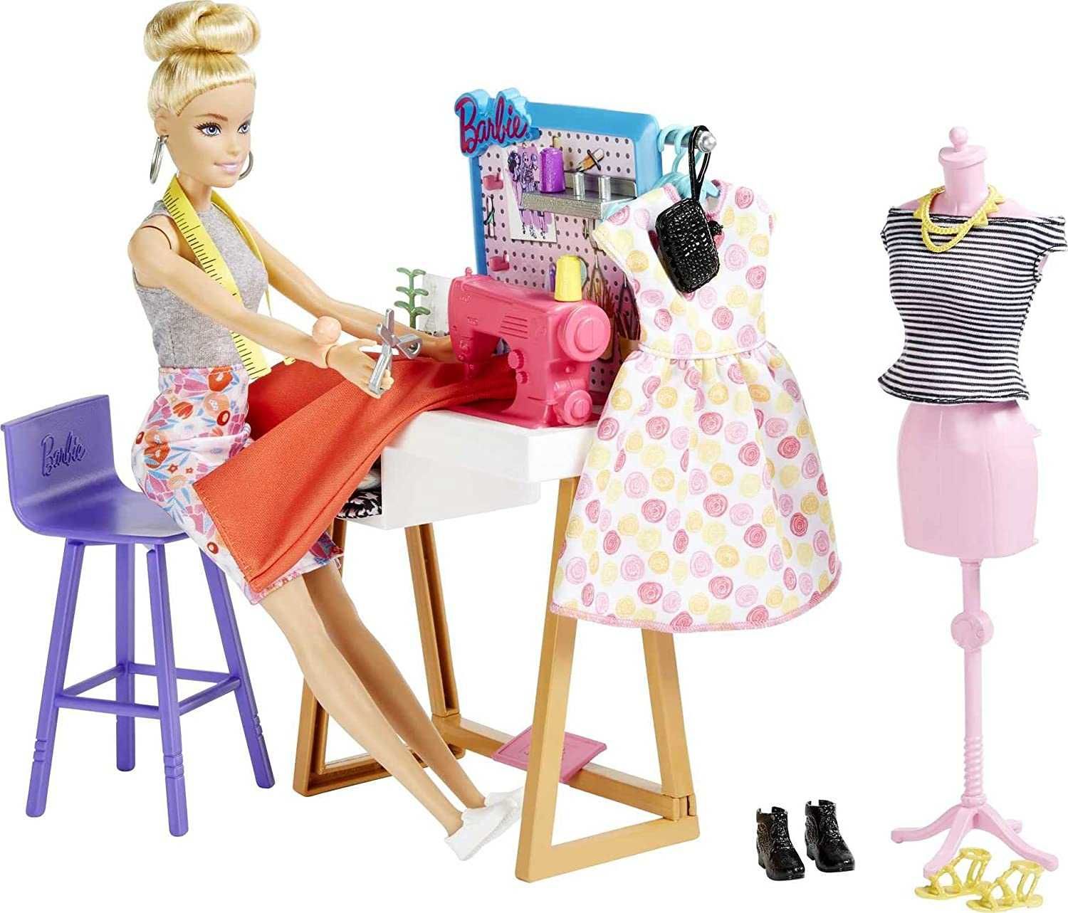 Барби Дизайнер HDY90  Barbie Fashion Designer Doll & Studio, 25+