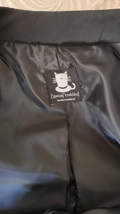 Traje académico para Homem marca Gato Estrábico Almada