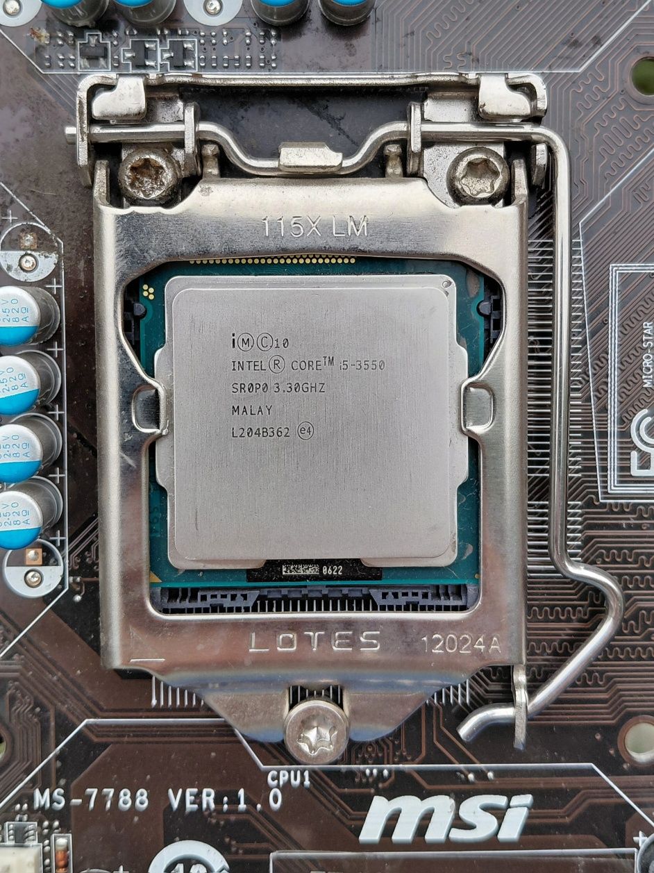 Продам процессор Intel