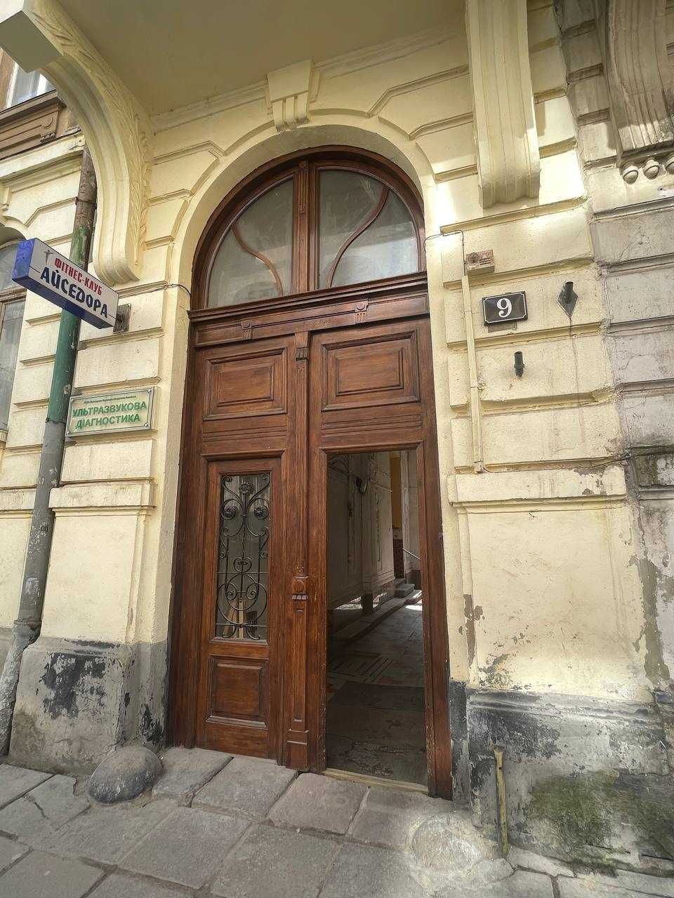 Продаж приміщення вул. Кониського , Центр міста