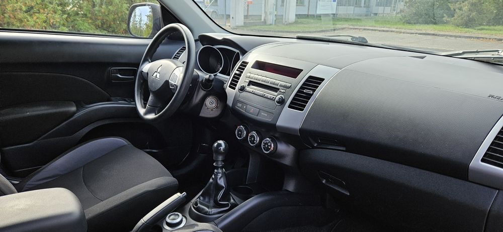 Mitsubishi Outlander II 2.2 DiD Mivec 177KM 6 biegów napęd 4WD