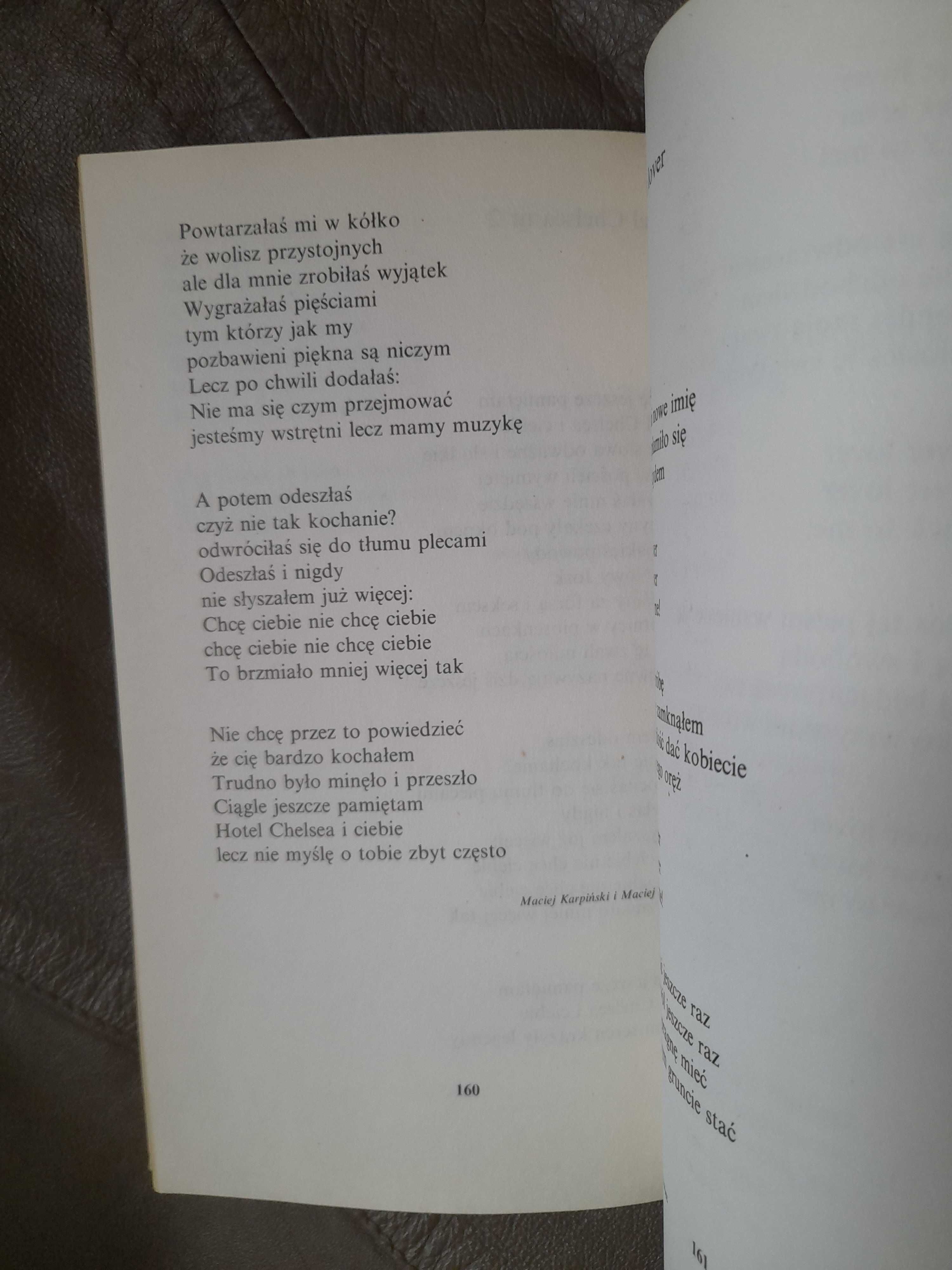 Leonard Cohen Słynny niebieski prochowiec
