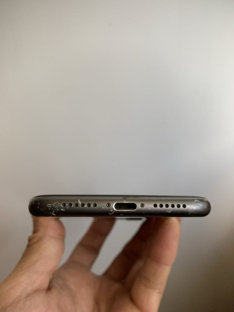 Iphone 11 black icloud lock