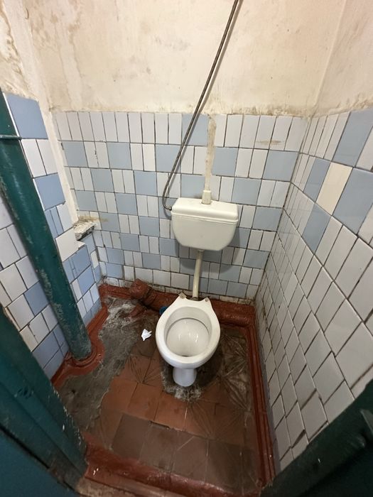 Продаж кімнати в гуртожитку
