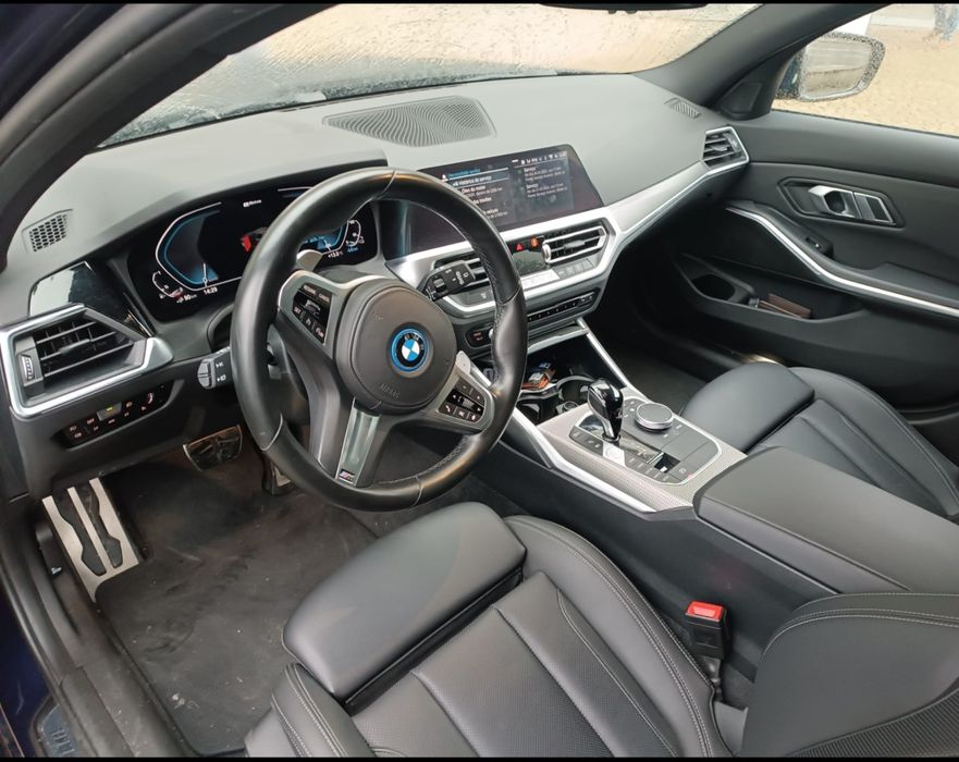 Bmw 330e hibrido plug inn