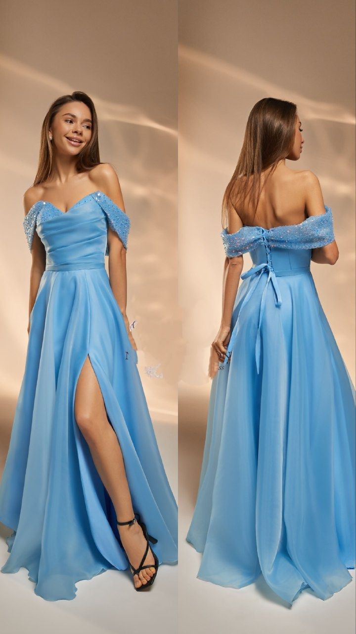 Блакитна випускна сукня