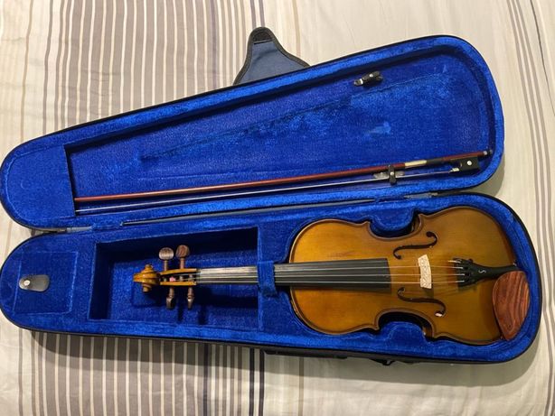 Violino 4/4 Stentor com mala de transporte