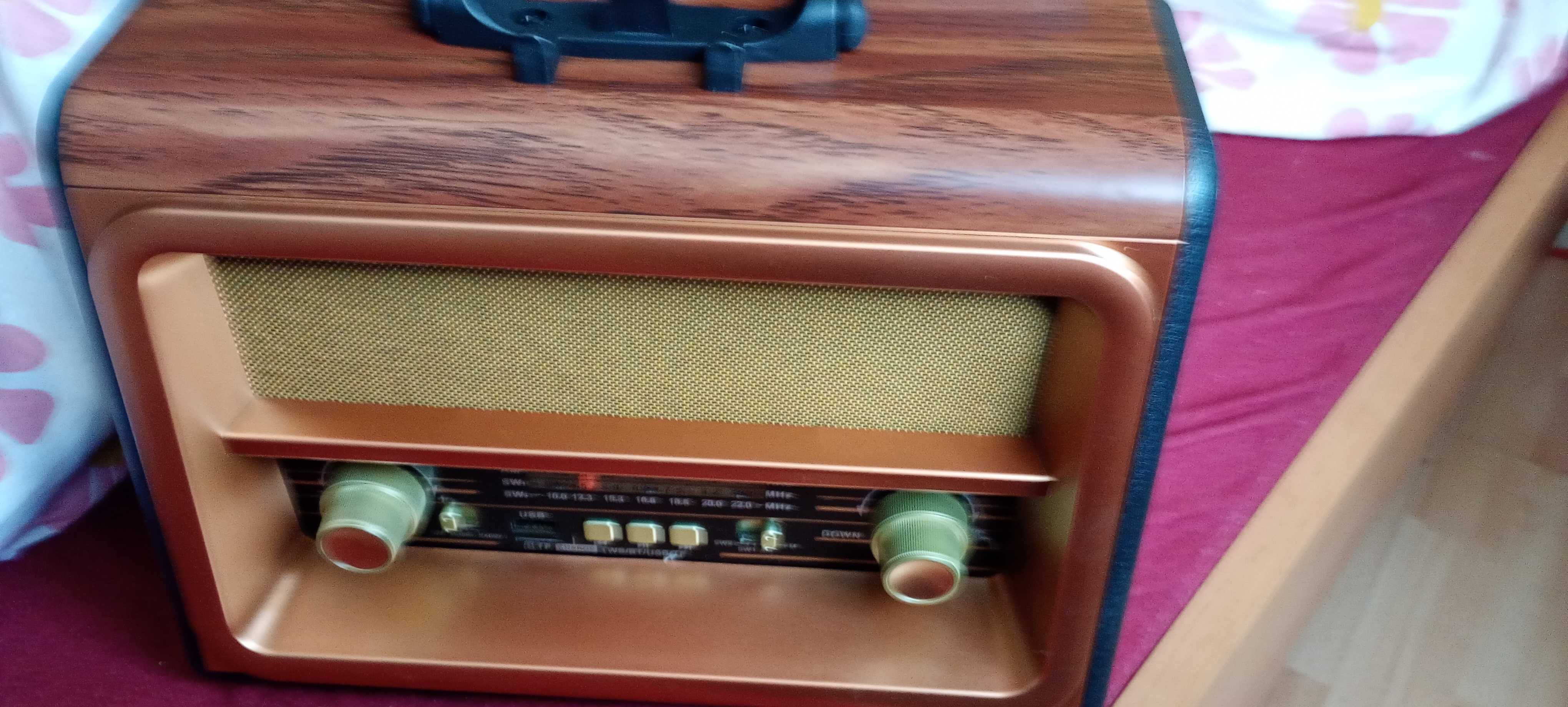 Radio  Przenosne Retro,Usb,bluetooth