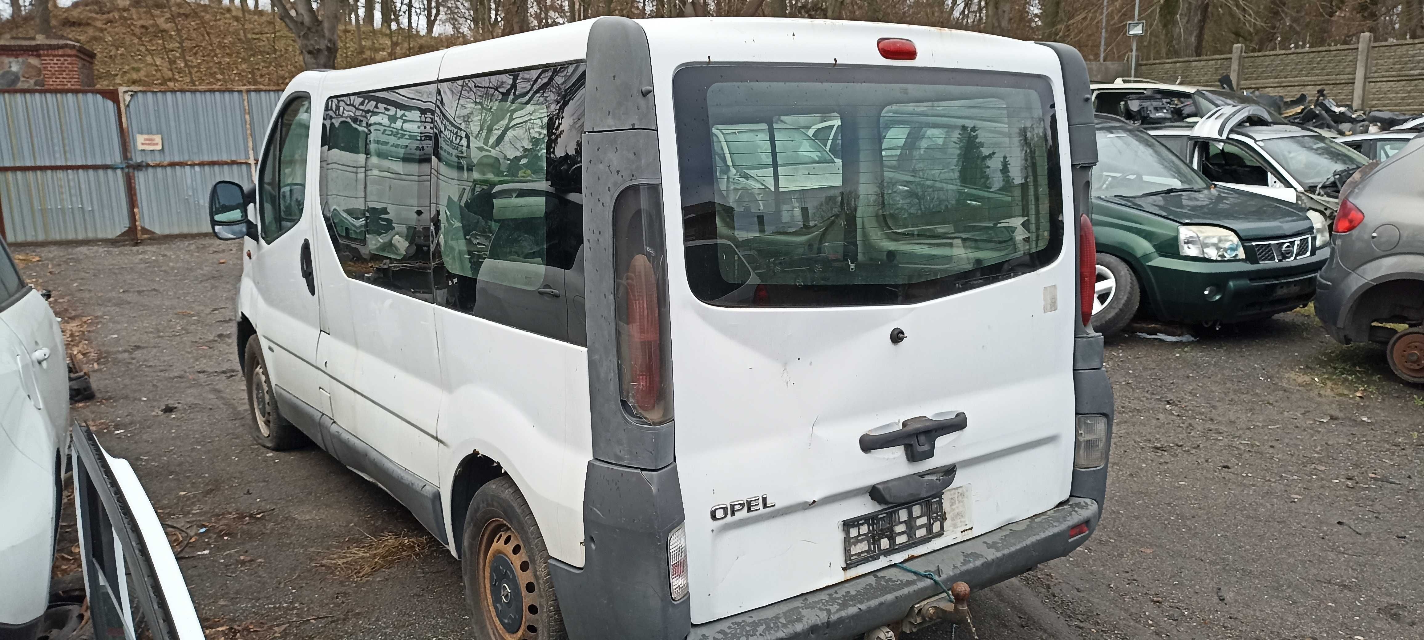 Opel Vivaro 1.9 DCI F9Q760  samochód na części   L474