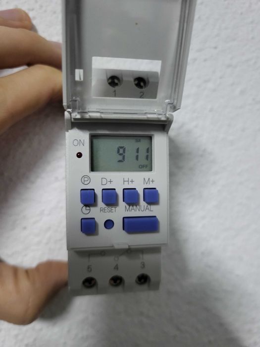 Disjuntor Programação Digital (AHC15A)