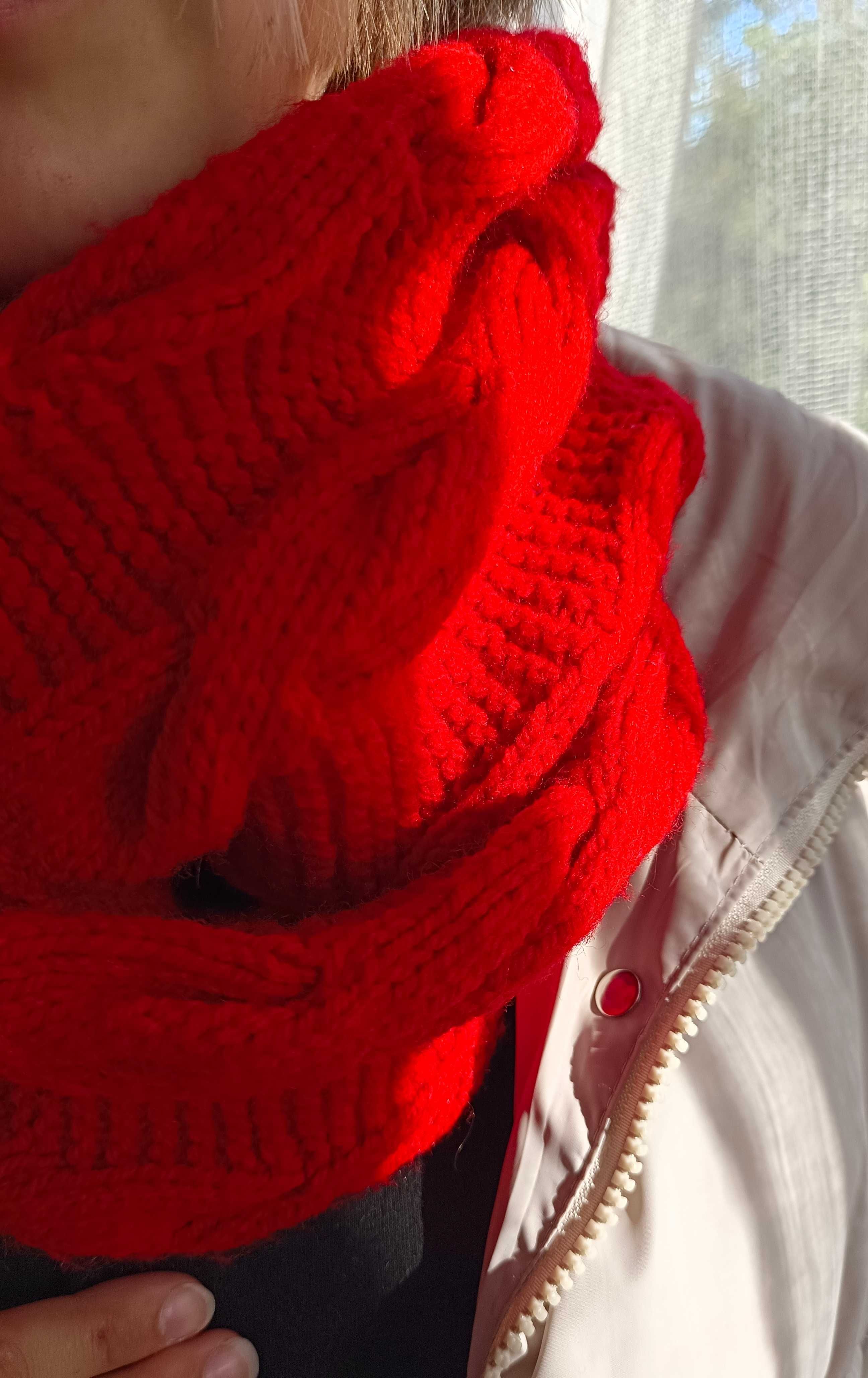 Червоний та пудровий шарфи на ранню весну/осінь