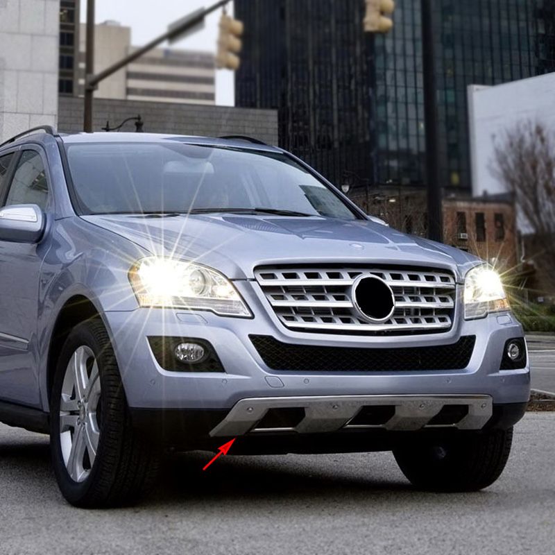 Накладка переднего бампера хромированная  Mercedes Benz W164 ML Class