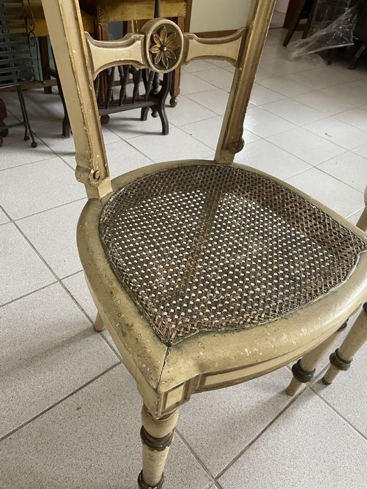 2 Cadeiras de palhinhas