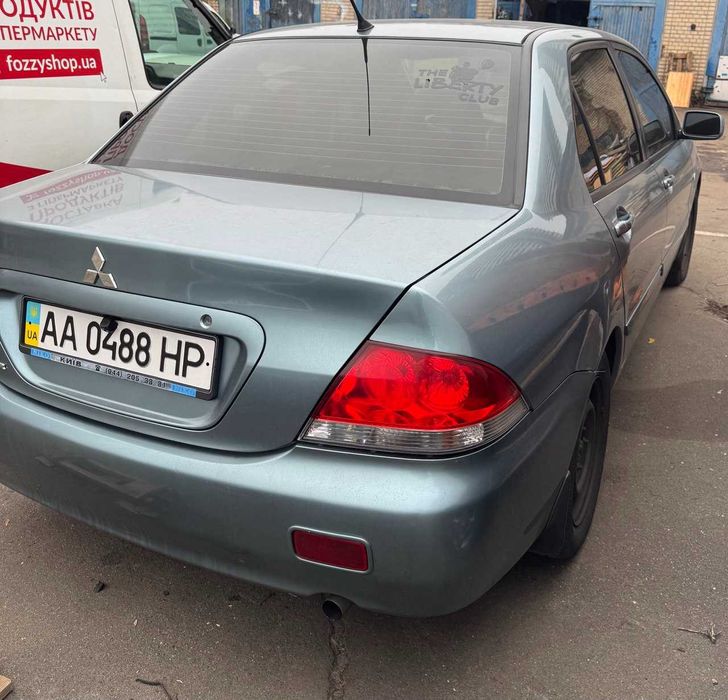 Аренда міцубіші Ланцер автомат