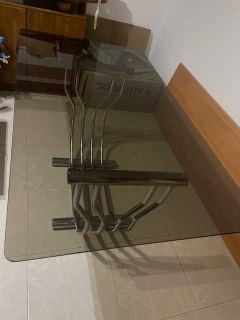 Mesa de Vidro em bom estado