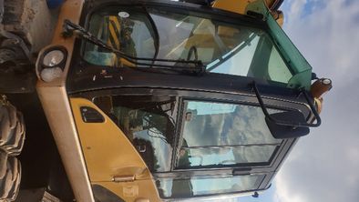 koparka cat 313d , 316d 318d 320 d wyposrzenie kabiny fotel