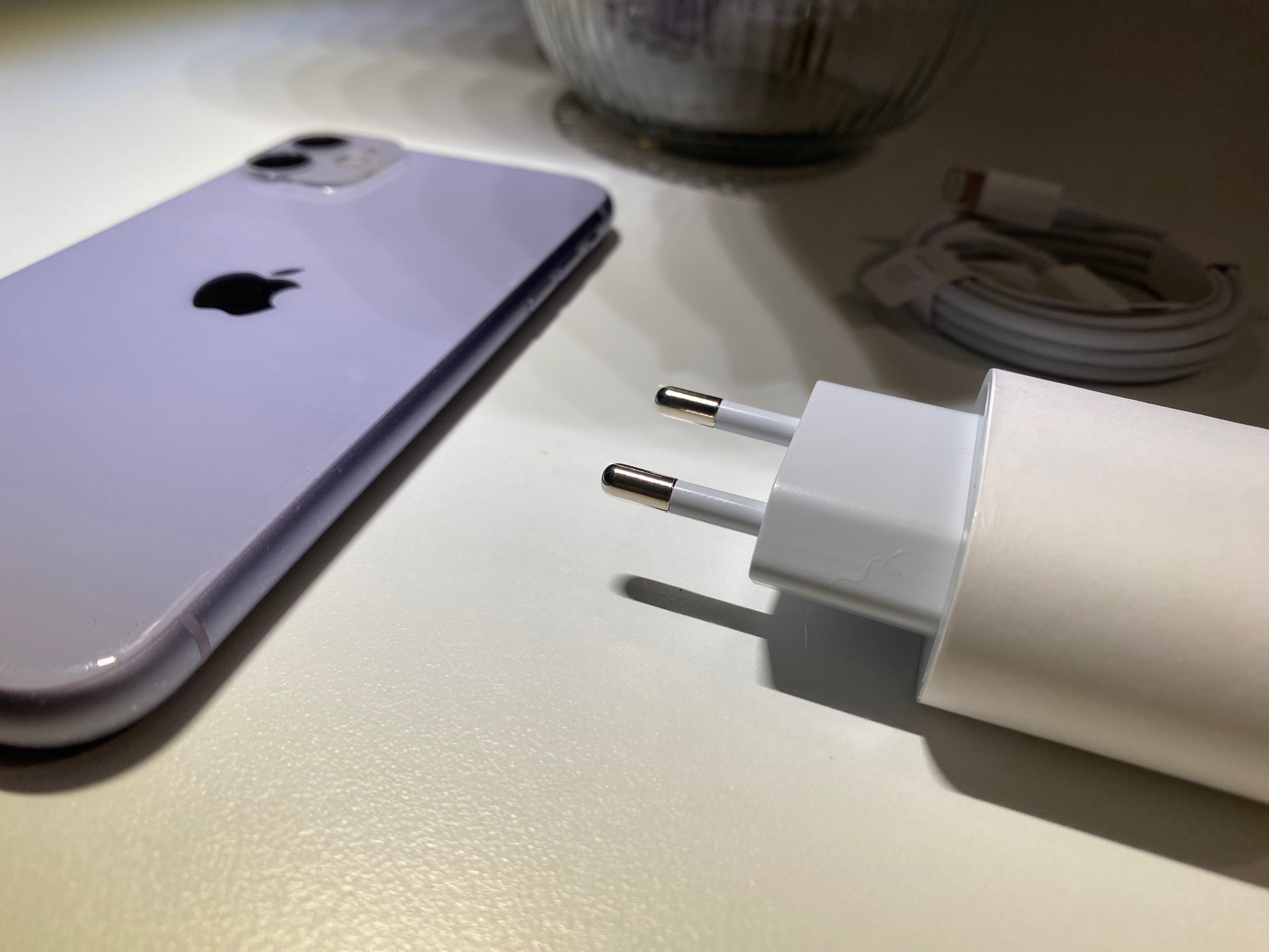 IPhone 11 128Gb Roxo