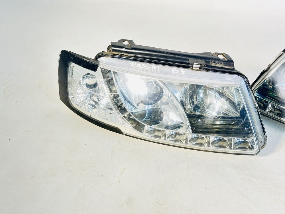 vw passat b5 lampy reflektory h1 led niexenon DRL prawa lewa