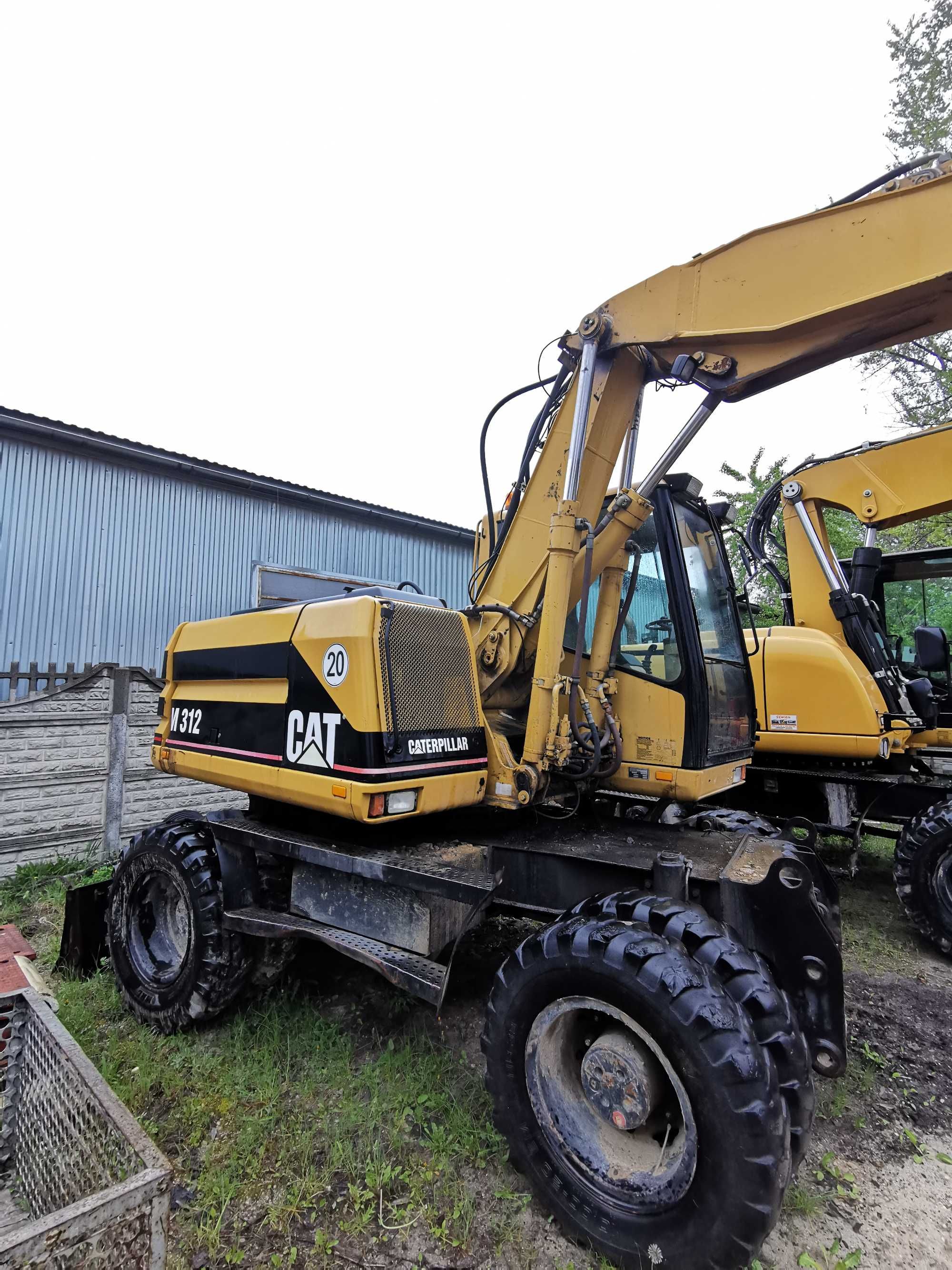 Koparka kołowa CAT M312 Caterpillar 2000rok