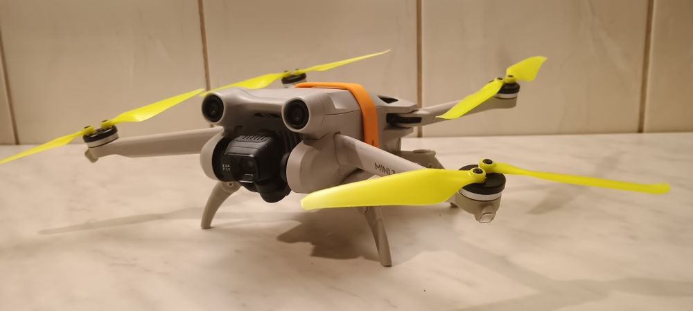 Dron Dji MiniI 3 PRO