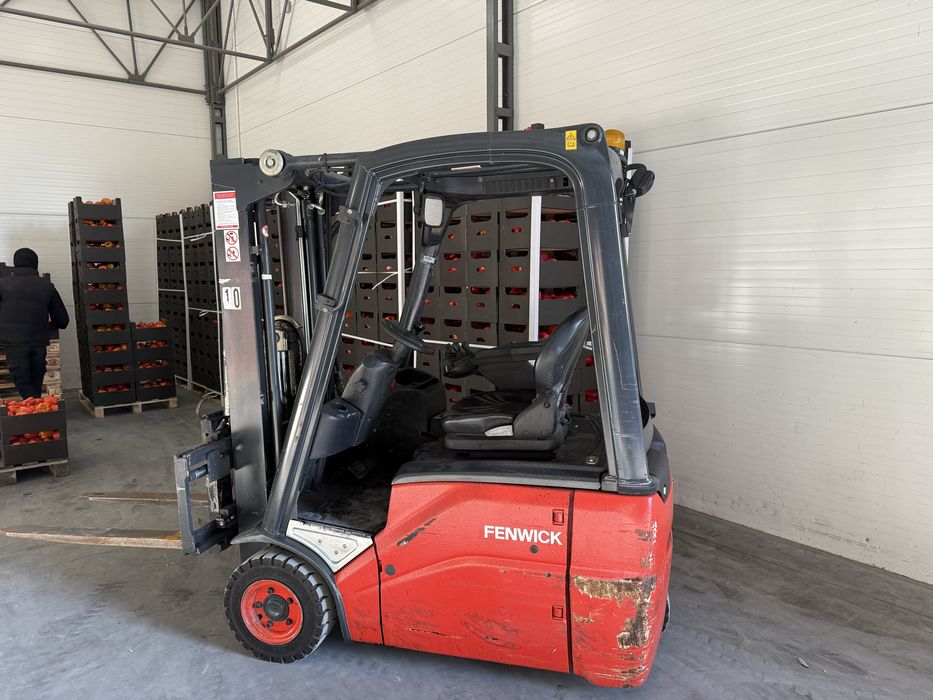 Wozek widlowy Linde e16 Triplex