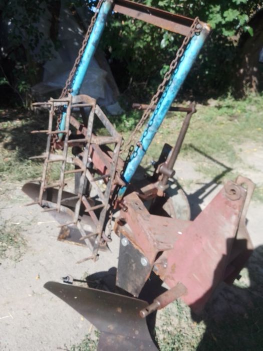 Плуг 2х24 корпуса нові  іспанські