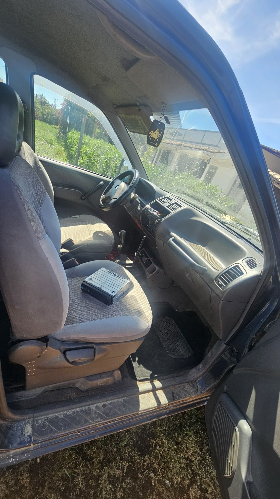 Vendo Jipe Terrano TD27 '94