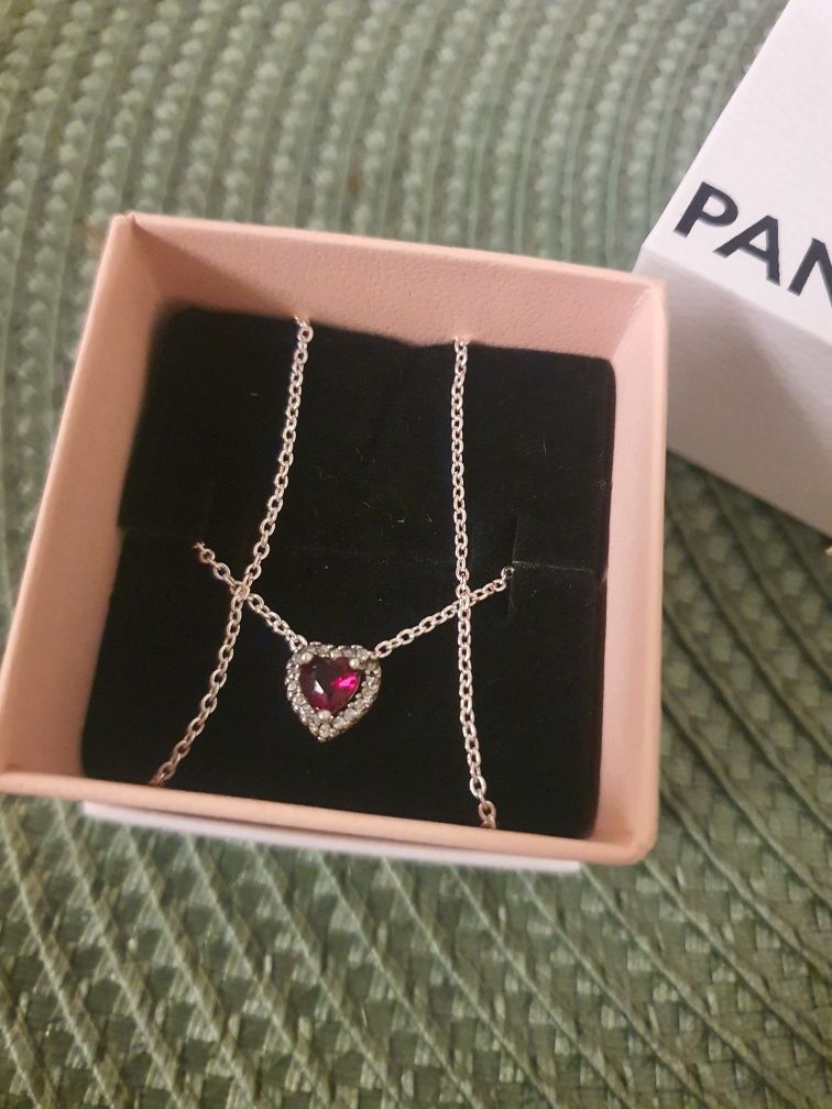 Srebrny Łańcuszek Wypukłe Czerwone Serce W Stylu Marki Pandora