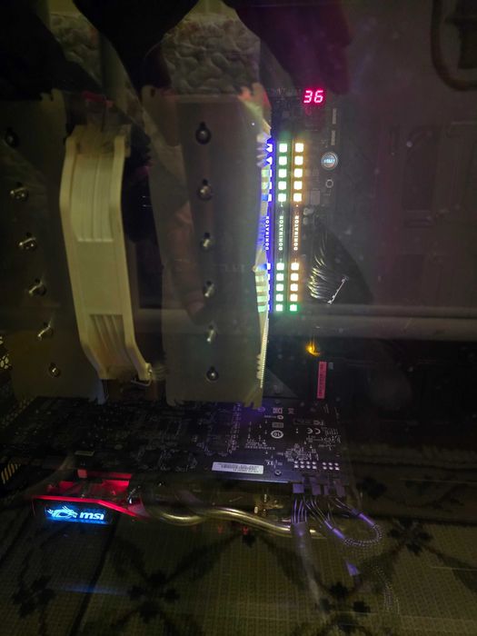 Ryzen 9 5900X, 64GB