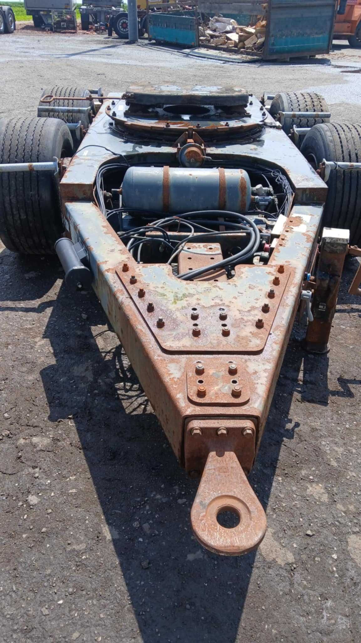 Wózek dolly Renders oryginał rejestracja  wózek do naczep