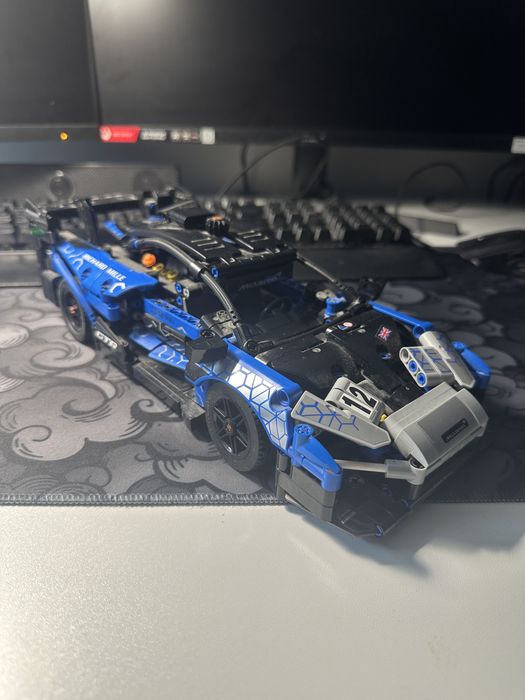LEGO Technic 42123 McLaren Senna GTR