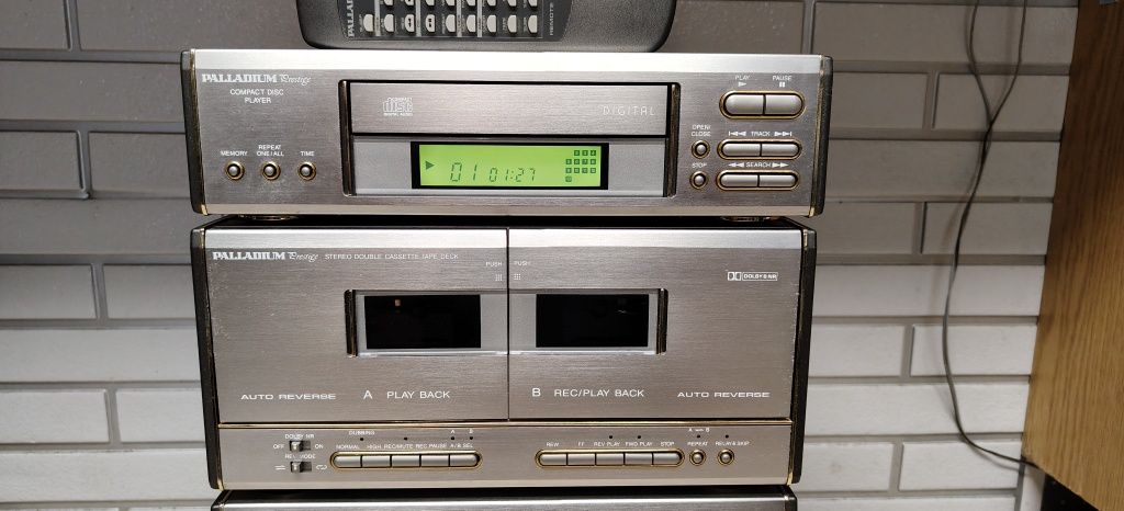Zestaw audio wieża PALLADIUM Prestige. Pilot