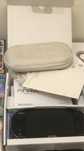 Ps vita com capa e  carregador !!
