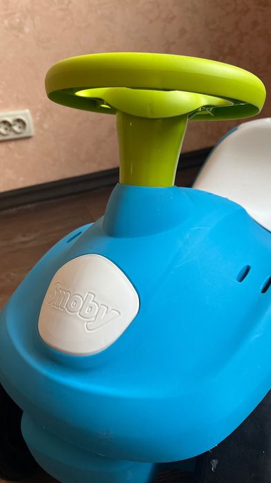 Машинка - каталка SMOBY