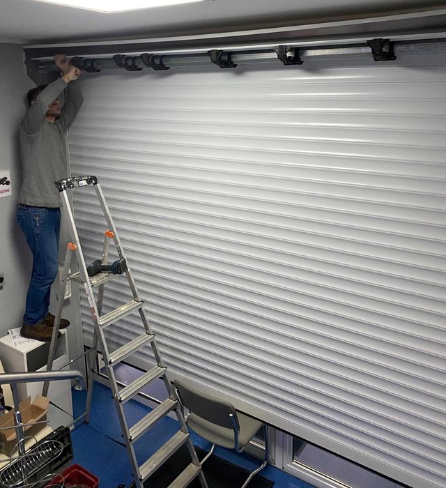 Захисні та броньовані ролети від виробника | Стійкі до вибухів |