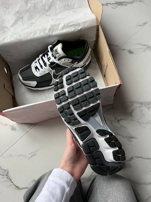 Кросівки Nike Air Zoom Vomero 5 Dark Grey (36-45)